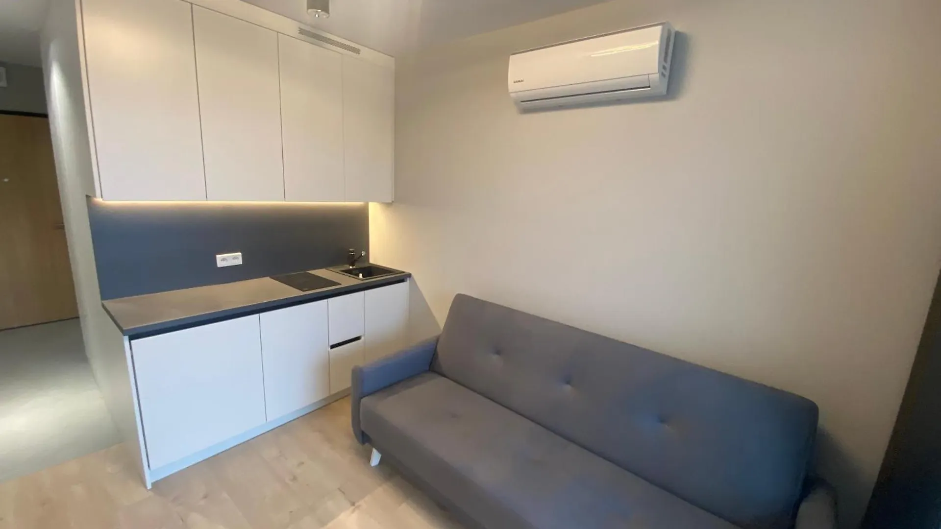 Wiktoryn 6 Piekne Nowe Apartamenty Z Duzymi Balkonami Warsaw 0*,  Poland