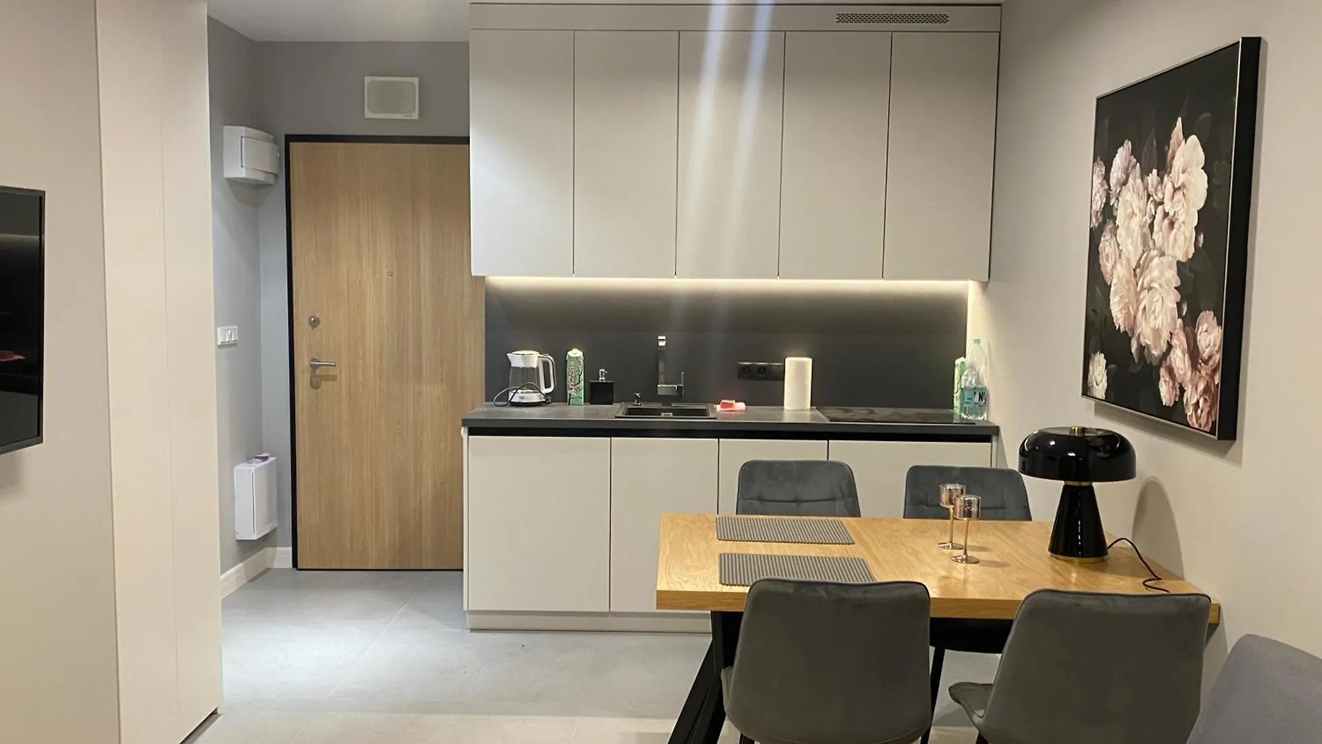 Wiktoryn 6 Piekne Nowe Apartamenty Z Duzymi Balkonami Warsaw Apartment