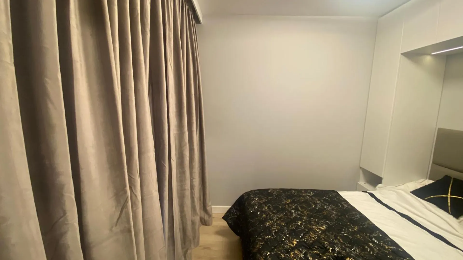 Wiktoryn 6 Piekne Nowe Apartamenty Z Duzymi Balkonami Warsaw 0*,